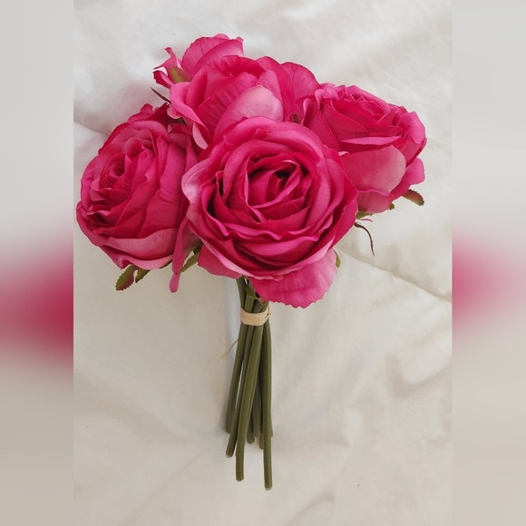 Pink flowers decor - Picture 5 of 6